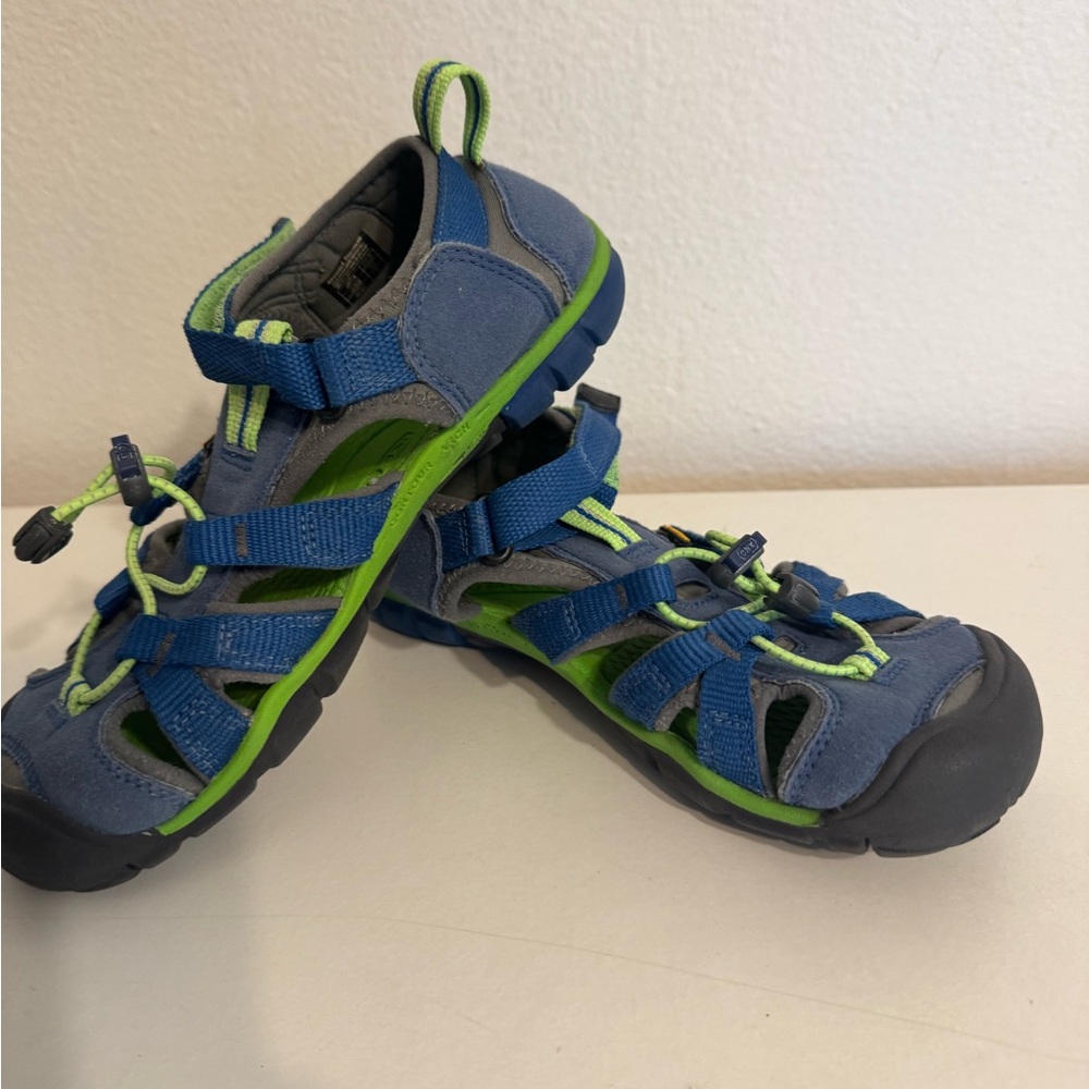 Keen Boys Youth Sz 3 Blue Green Waterproof Sandals